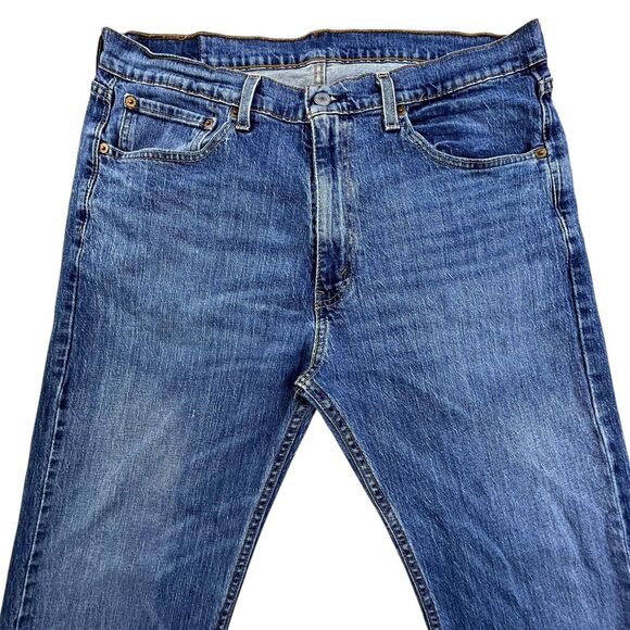 Levi's 505 Jeans Mens 36x32 Medium Wash Blue Denim Straight Leg Zip Fly Classic - Picture 1 of 12